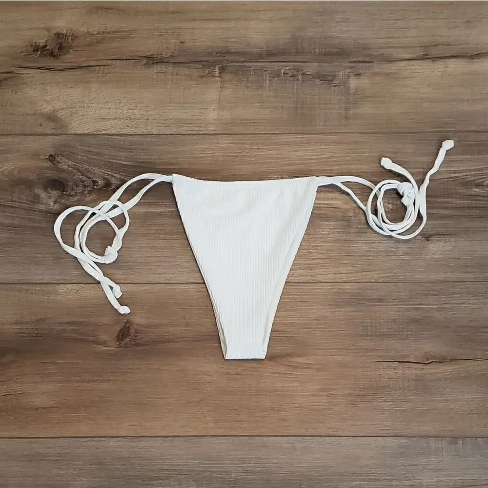 NWOT Frankie's Bikinis Tia Ribbed String Bikini Bottom In White Size Large